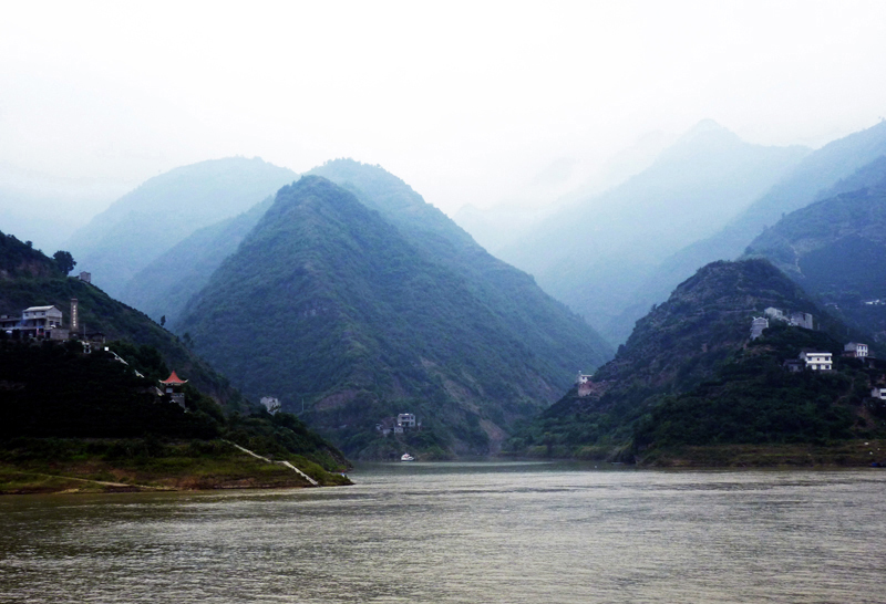22 Yangtze towards Three Gorges